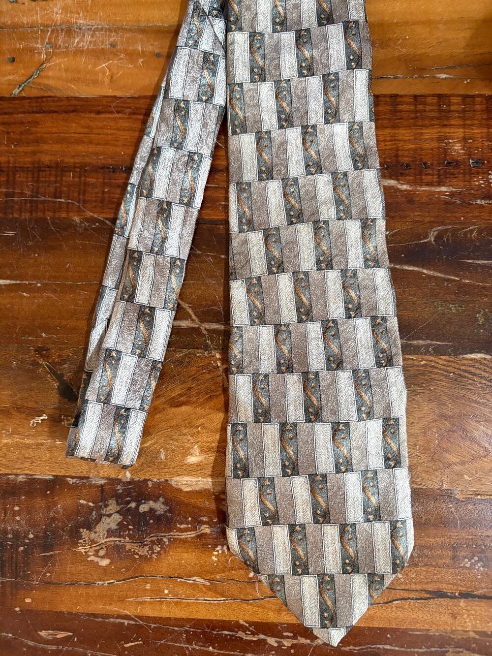 Pierre Cardin 100% Silk Men’s Tie Gray Taupe Geometric Abstract Necktie long 62”